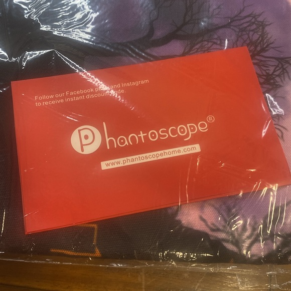 Halloween pillow covers 18x18” new 4 piece lot, will be new In poly bags. - Picture 5 of 6